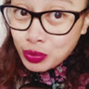 Meet your Posher, Esther s.h